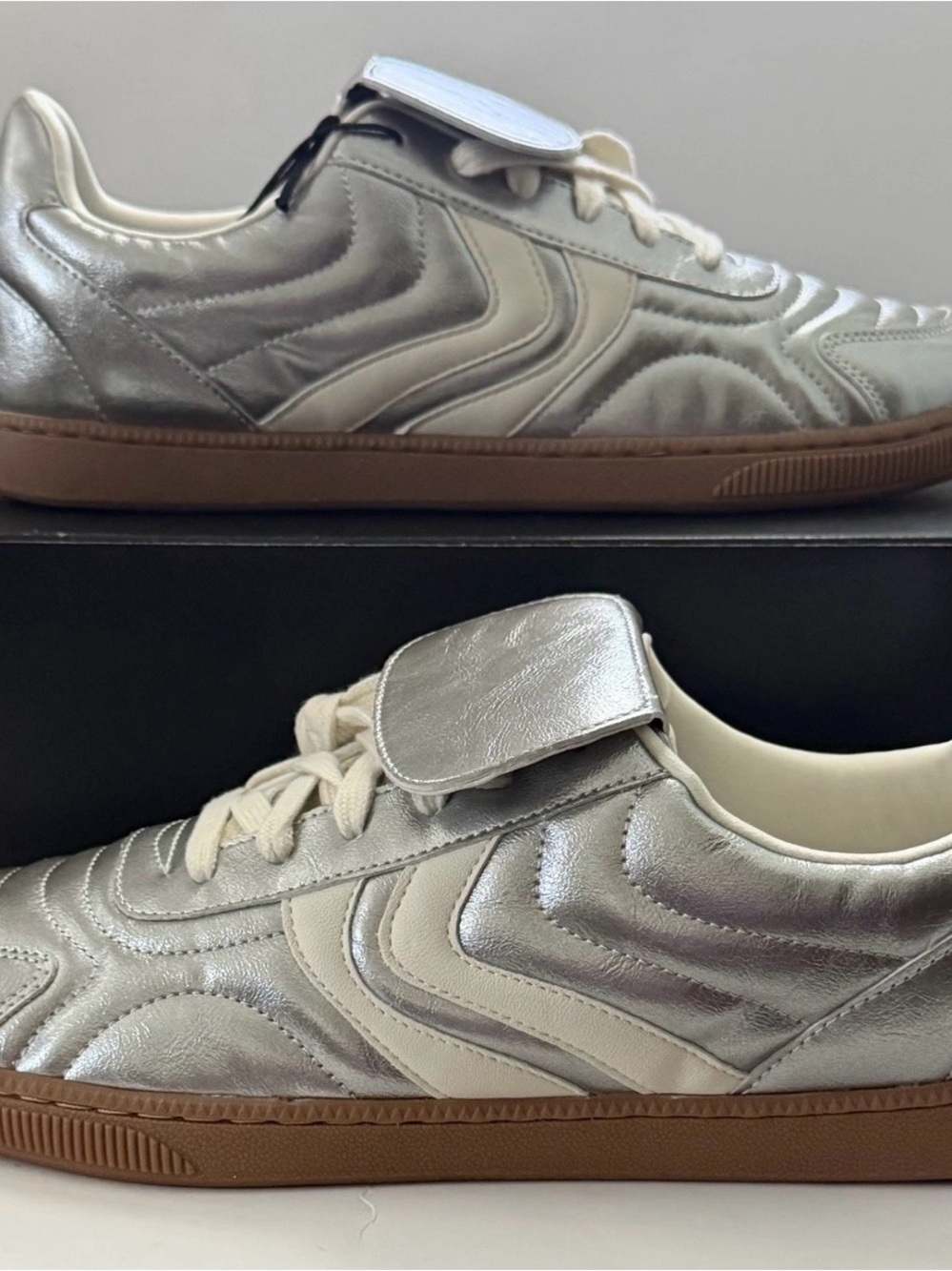 CUSHIONAIRE Women's Astro Retro Sneaker, Lace-Up Design +Memory Foam.size 11 - Picture 4 of 8
